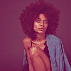 Nneka im Interview: "Ich habe Hoffnung, weil ich dafür arbeite"